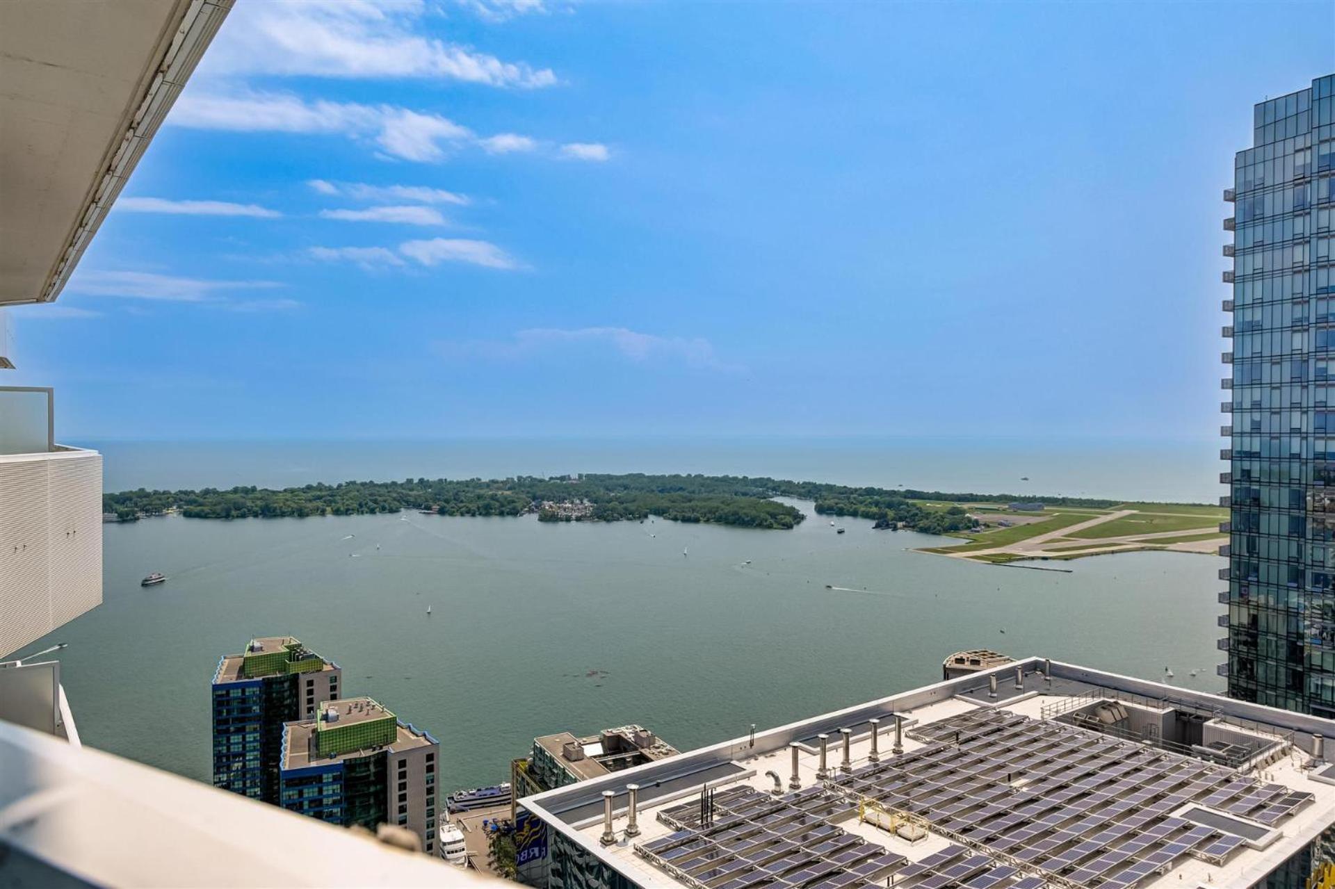 Presidential Suite Heart Of Downtown With Stunning View Toronto Bagian luar foto