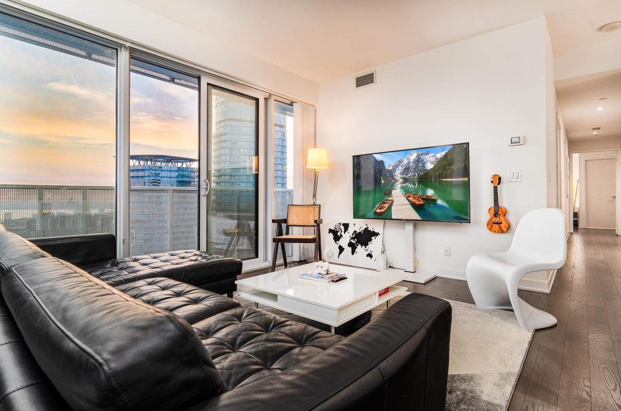 Presidential Suite Heart Of Downtown With Stunning View Toronto Bagian luar foto