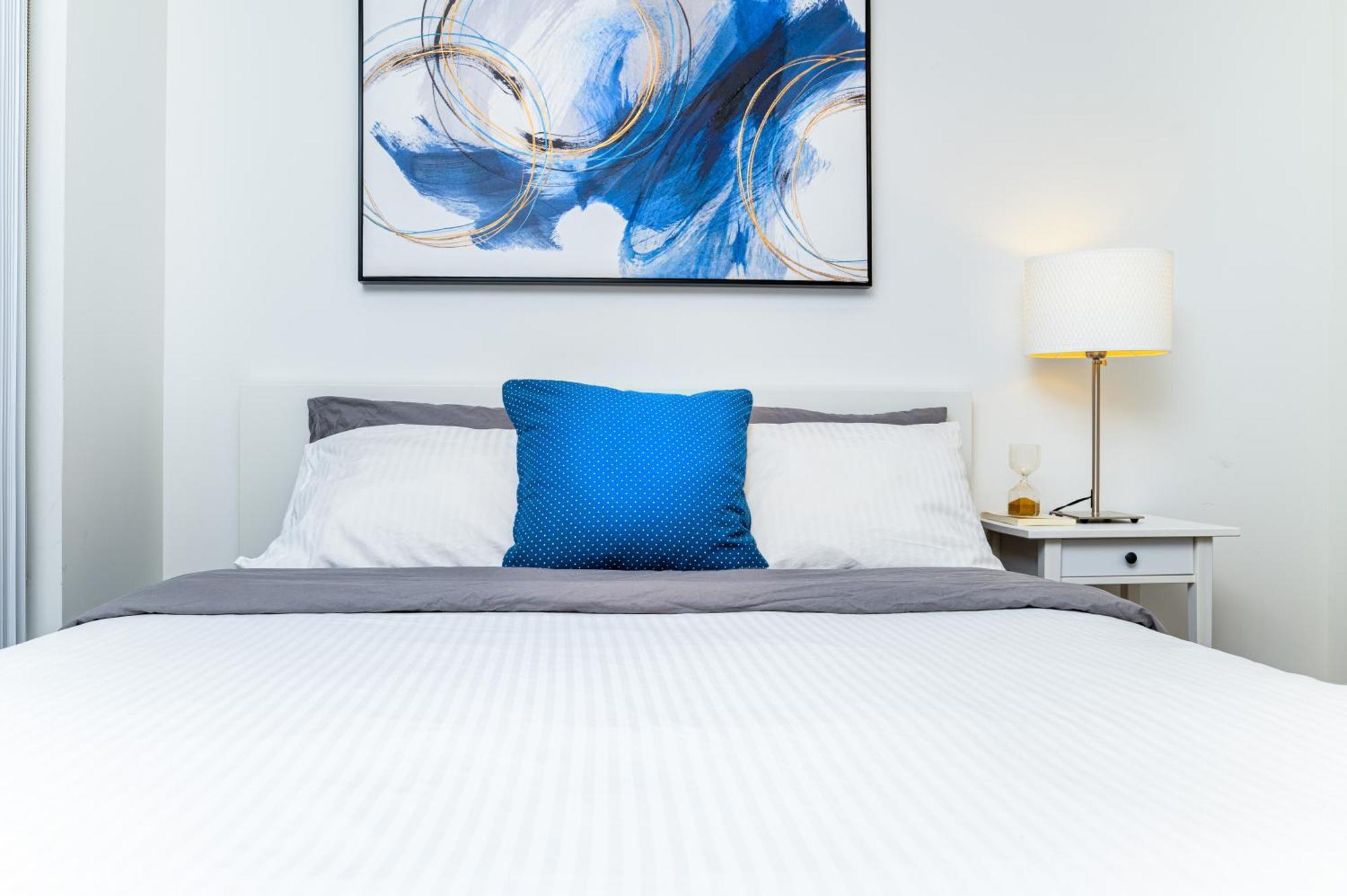 Presidential Suite Heart Of Downtown With Stunning View Toronto Bagian luar foto
