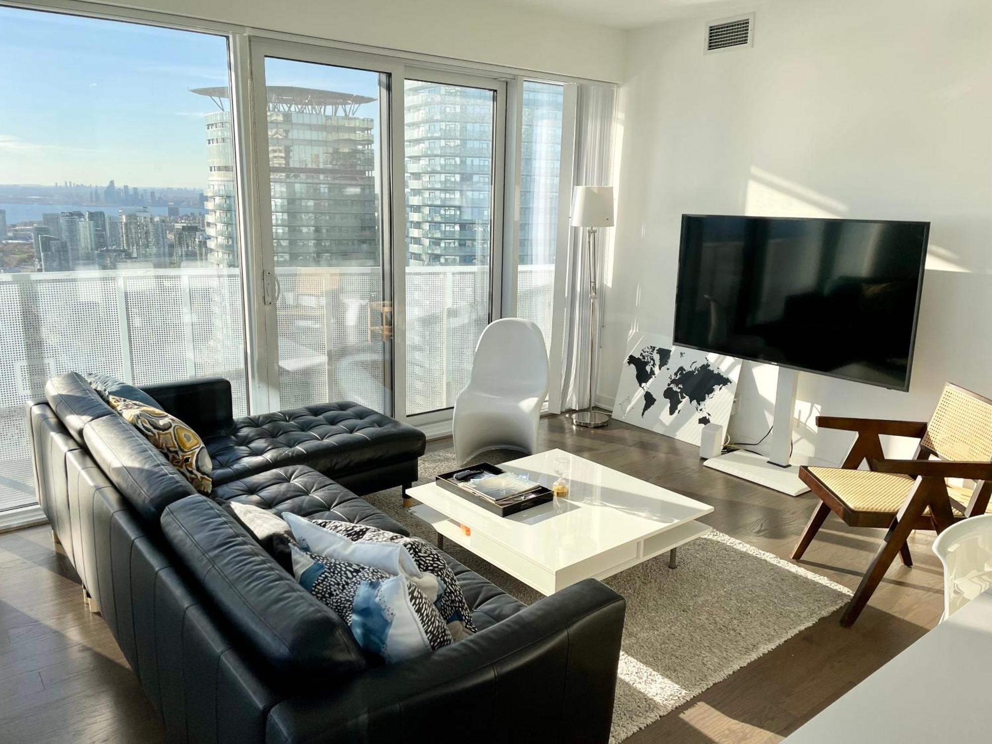 Presidential Suite Heart Of Downtown With Stunning View Toronto Bagian luar foto